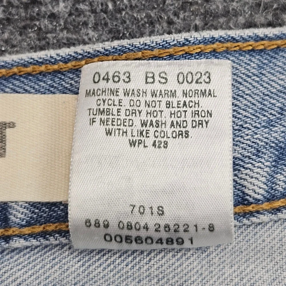 Vintage Levis 560 Comfort‎ Fit Jeans Mens 40x30 Light Wash Blue Tapered Leg 90s